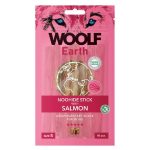 Woolf Earth NooHide Sticks S със сьомга 90 г – натурални лакомства за кучета със сьомга