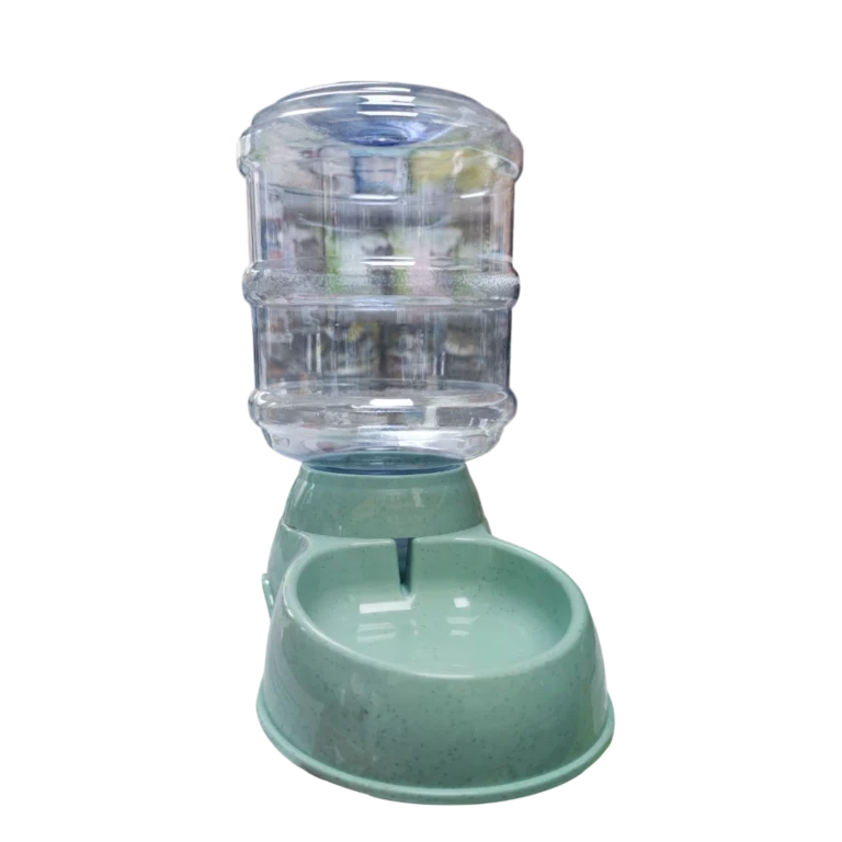 Автоматична поилка за домашни любимци 2.5 L – практичен аксесоар за постоянна хидратация