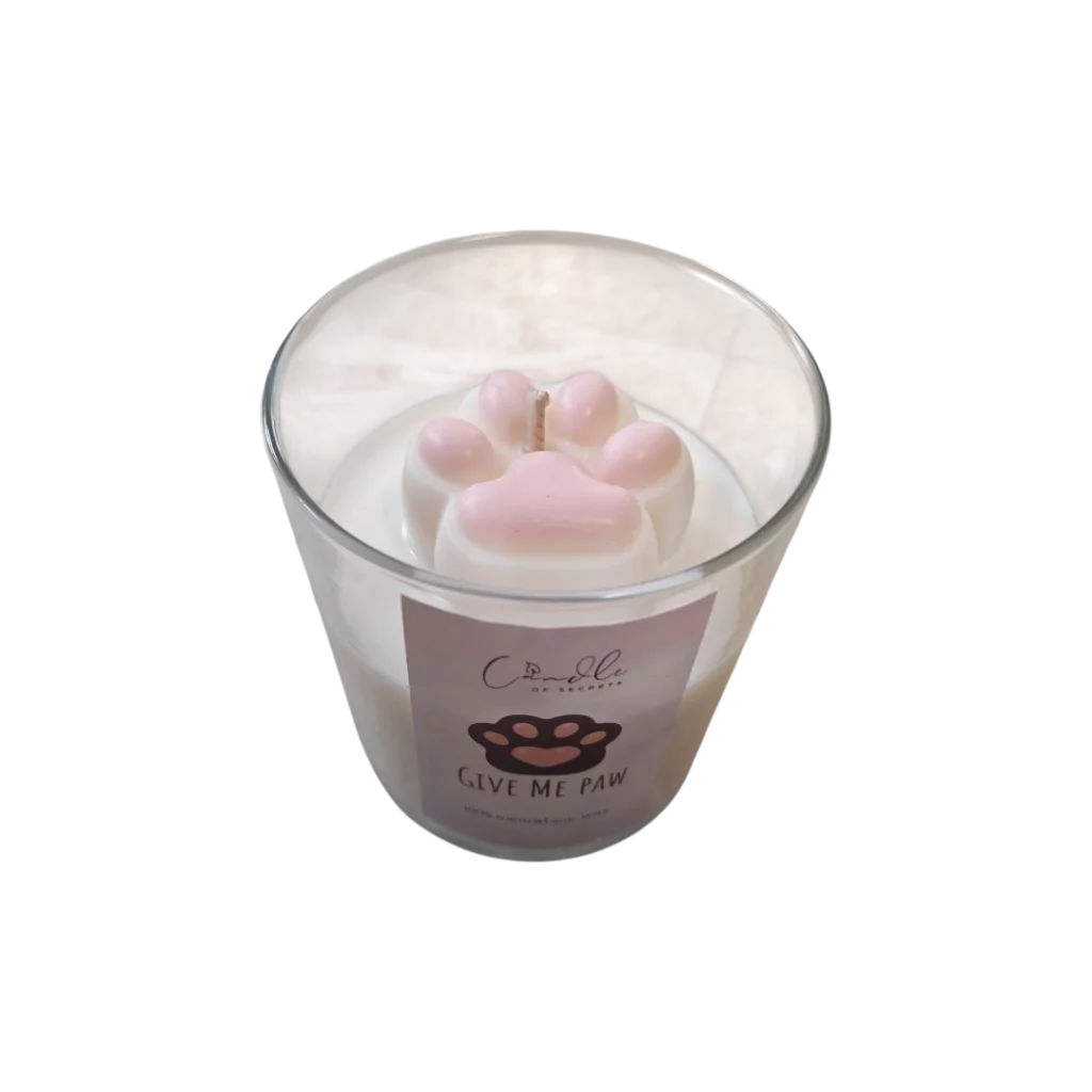 Ароматна свещ Give Me Paw – ръчно изработена, соев восък, лапичка, 200 г